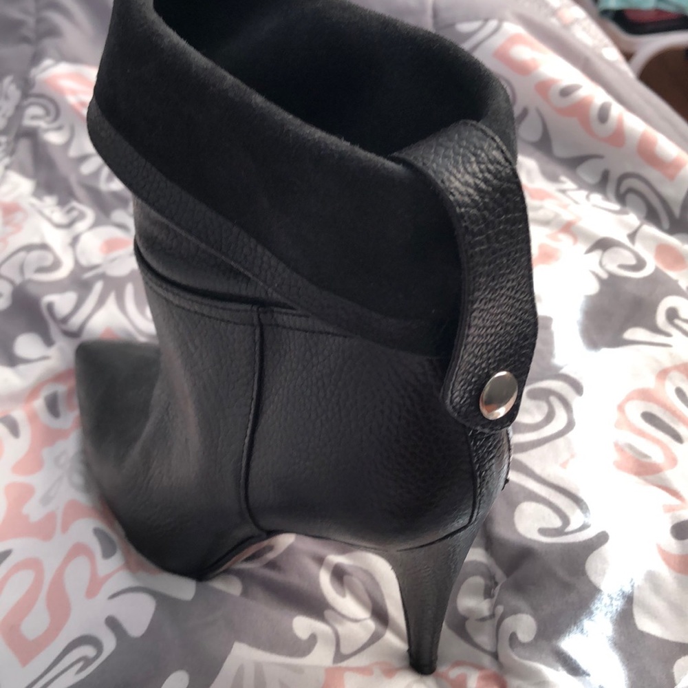 Boots - Picture 2 of 4